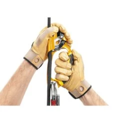 Petzl Ascension Handled Ascender -Petzl Adventure Sales Store 133390 03 d 227947