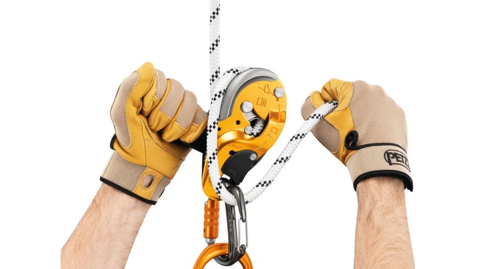 Petzl Freino Z Carabiners 5 Petzl Freino Z Carabiners - Image 5