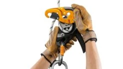 Petzl I'D Self-braking Descender -Petzl Adventure Sales Store opplanet petzl i d self braking descender small d020aa00 pet cas petzl19s47 d020aa00 v2