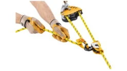 Petzl Maestro S Descender -Petzl Adventure Sales Store opplanet petzl maestro s descender yellow d024aa00 av 4